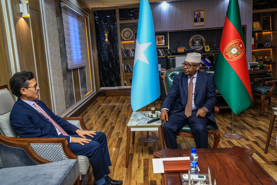 Minister of Defence Receives Algerian Ambassador at his office